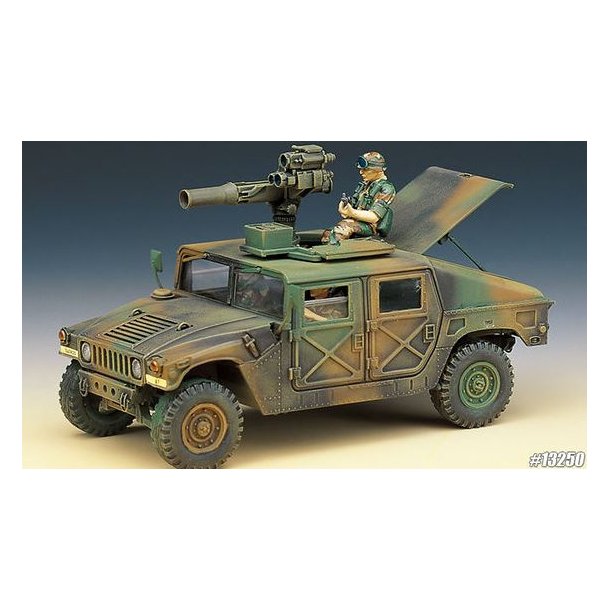 M-966 Hummer med TOW
