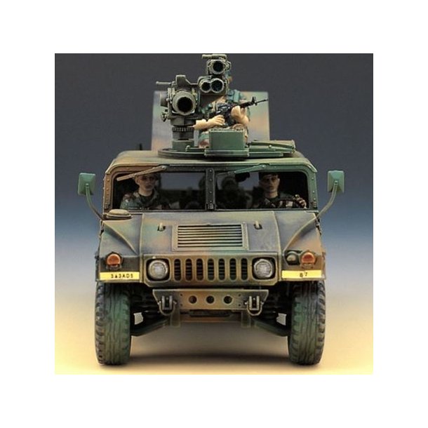 M-966 Hummer med TOW