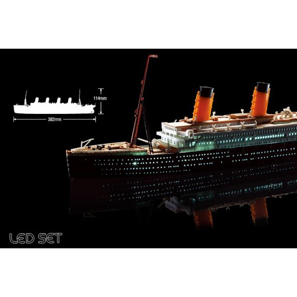 Titanic, skala 1/700 med LED