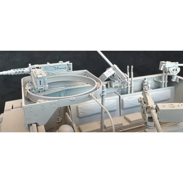 M3 / M3A1 U.S. Halftrack 2, skala 1/16