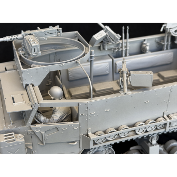 M3 / M3A1 U.S. Halftrack 2, skala 1/16