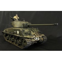 M4A3E8 Sherman &acute;Easy Eight&acute; (inkl. weathering-st), skala 1/16