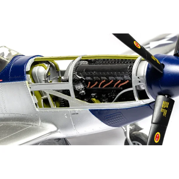 North American P-51D Mustang, skala 1/24