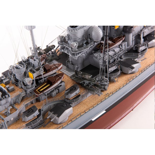 Bismarck, skala 1/200. Trbyggest