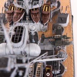 Bismarck, skala 1/200. Trbyggest