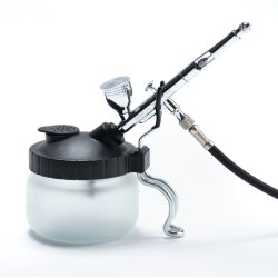 Gaahleri airbrush rensest