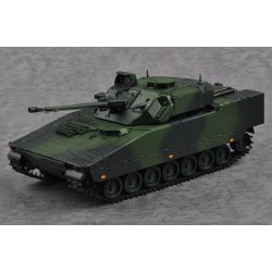 CV9035 IFV med dansk kanon