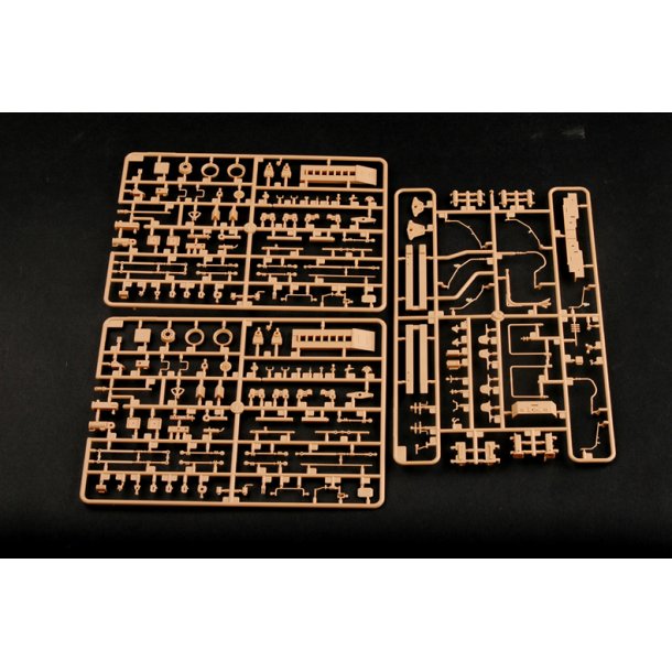Truck Tractor &amp; M1000 Heavy Equipment Transporter Semi-trailer 
