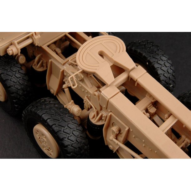 Truck Tractor &amp; M1000 Heavy Equipment Transporter Semi-trailer 