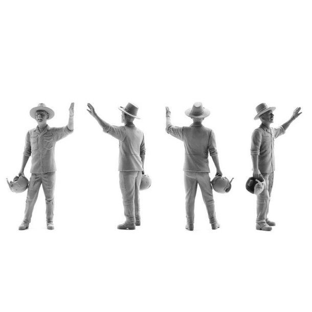 AH-1G Cobra with Vietnam War US Helicopter Pilots