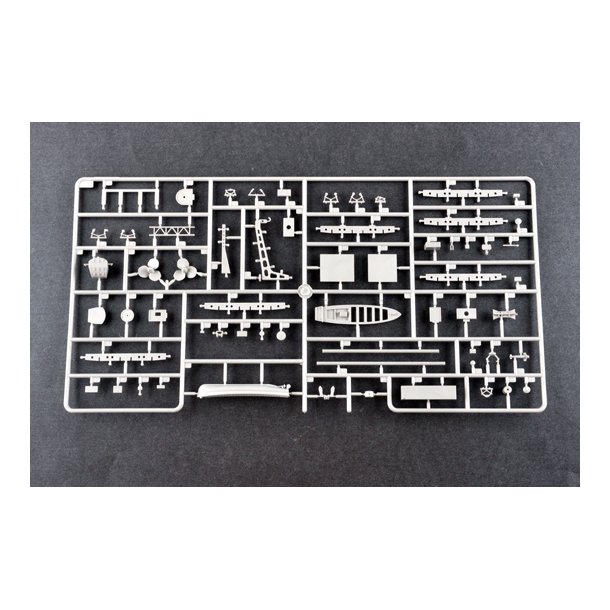 USS Hornet CV-8, skala 1/200