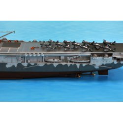 USS Hornet CV-8, skala 1/200