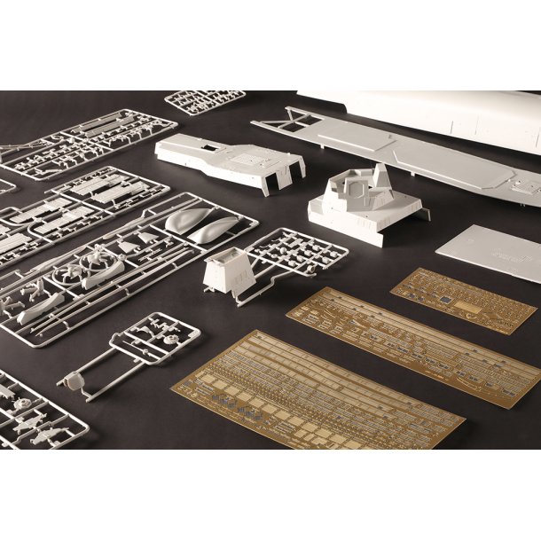 USS Oscar Austin DDG-79, skala 1/200