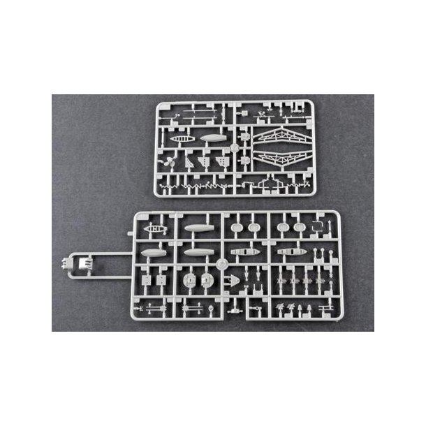 HMS Ark Royal, skala 1/350