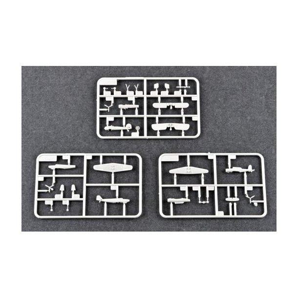 HMS Ark Royal, skala 1/350