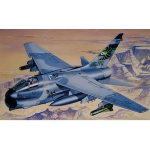 A-7 D ´SLUFF´ skala 1/72