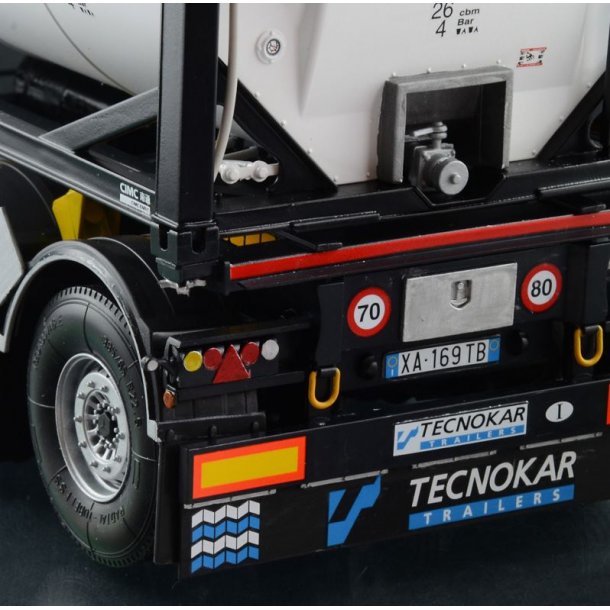 Tecnokar trailer med 20 fods tank
