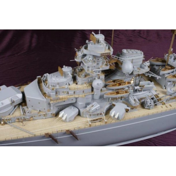 Bismarck (Trumpeter) DX Pack, skala 1/200