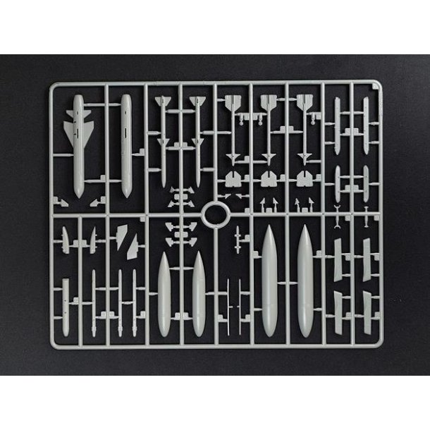 Harrier GR.3 Falklands 40th Anniversary w/tow tractor