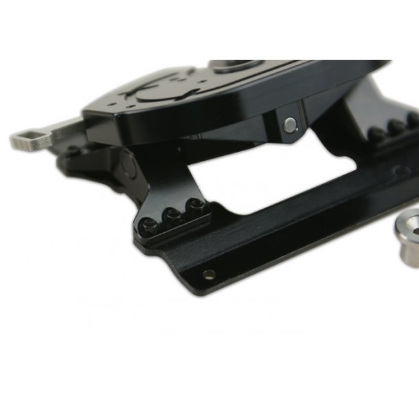 Skammel i metal og kongebolt