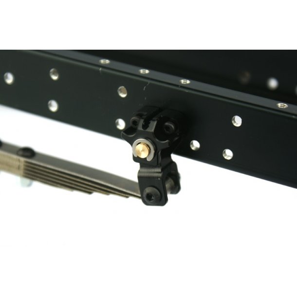 Ophng med bladfjedre til aksel med trk