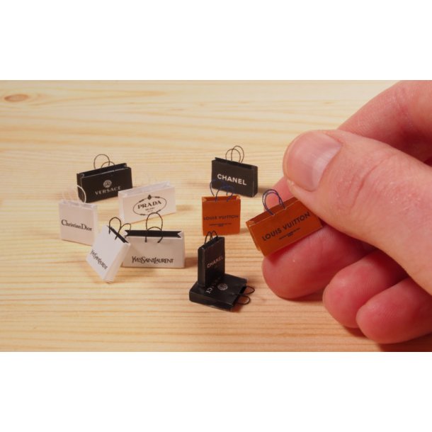 Indkbsposer fra kendte modefirmaer, skala 1/35