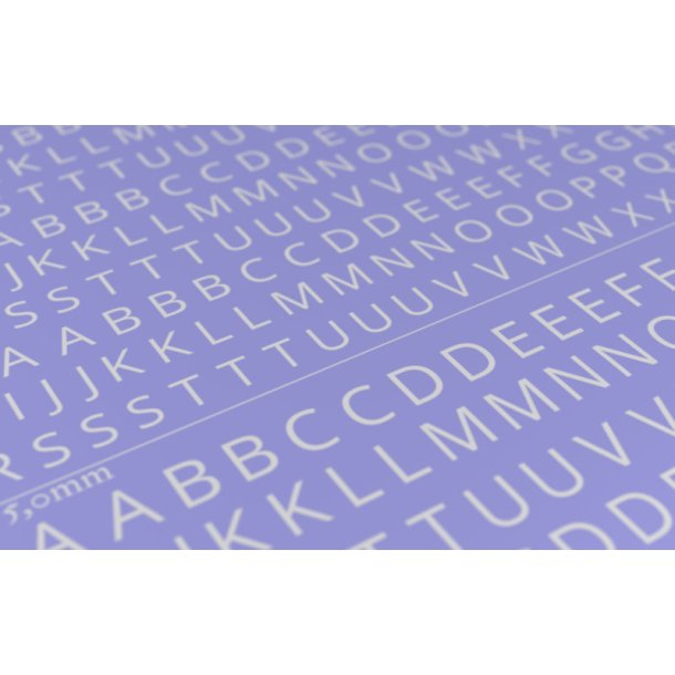 Bogstaver (hvide) i strrelse 4,0 - 5,0 mm (STORE). Ark med decals