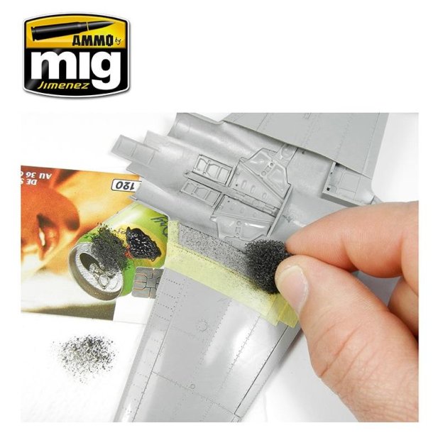 Anti-Slip Paste - Black Color, skala 1/48 - 1/72