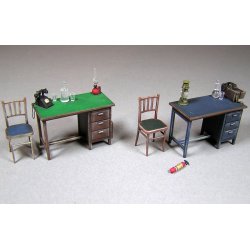 Kontormilj� med borde og stole