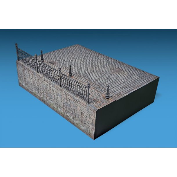 Havnekaj med trappe og r�kv�rk, skala 1/35