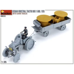 Tysk traktor D8511 Model 1936 med anh�nger