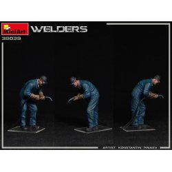 2 svejsere med udstyr