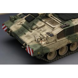 Panzerhaubitze 2000 med tillgspanser