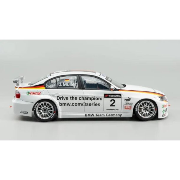 BMW 320si E90 WTCC BRANDS HATCH 2008 Winner