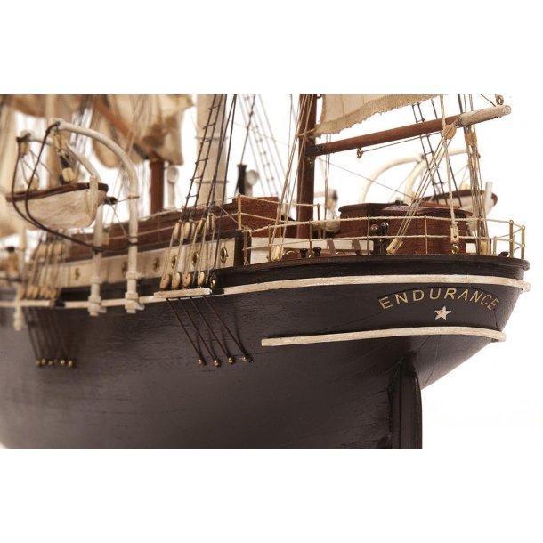 Endurance, skala 1/70