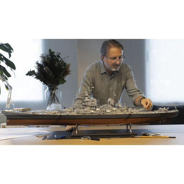 USS Missouri (BB-63), skala 1/200