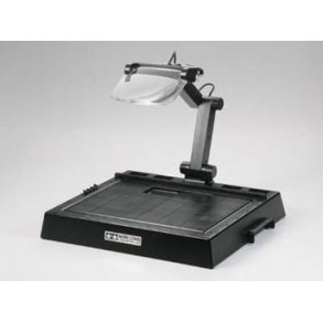 Arbejdsbord med lampe og forstørrelsesglas