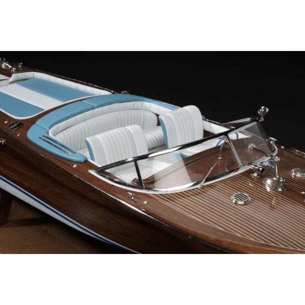 Riva Aquarama, byggest i skala 1/10