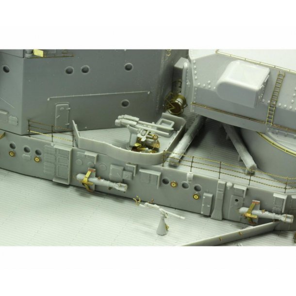 Fotots st 2 til Trumpeter Bismarck