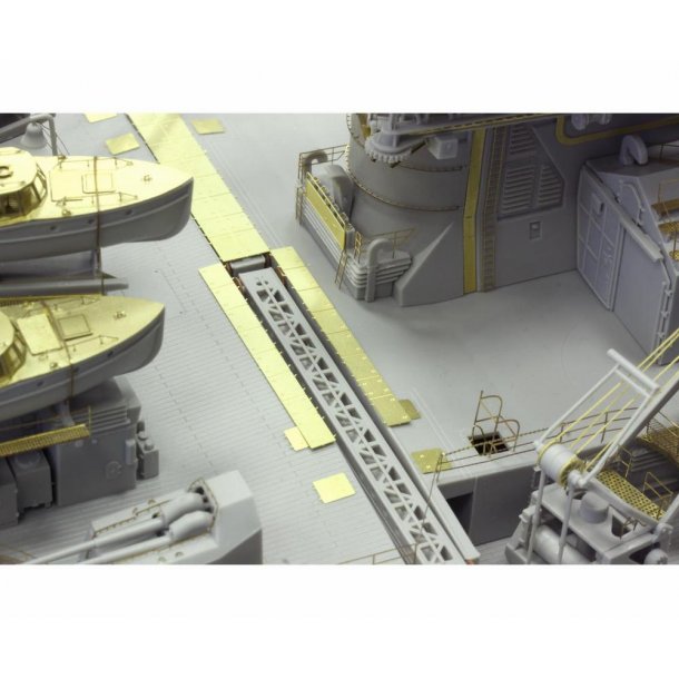 Fotots st 6 til Trumpeter Bismarck