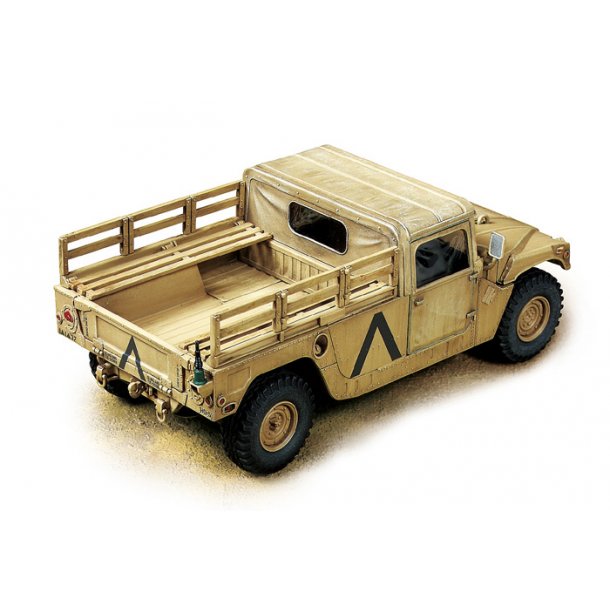 U.S. Modern 4x4 Utility Vehicle &acute;Cargo Type&acute;