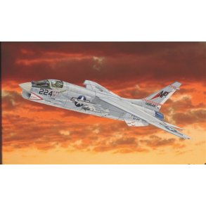 F - 8 E CRUSADER skala 1/72