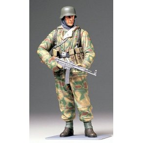 German Infantryman skala 1/16