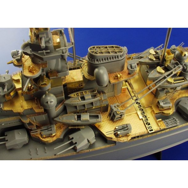 Fotots st til Tamiya&acute;s Tirpitz