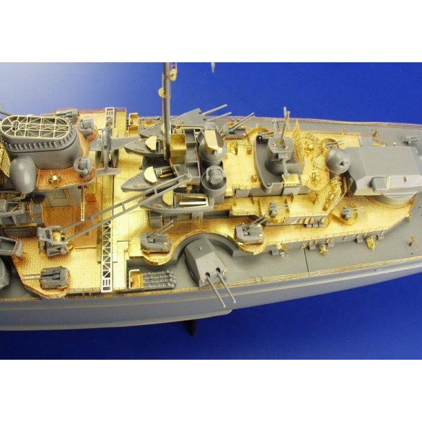 Fotots st til Tamiya&acute;s Tirpitz