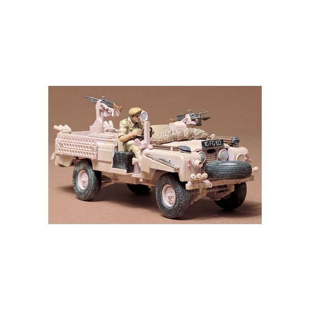British S.A.S. Land Rover &acute;Pink Panther&acute;