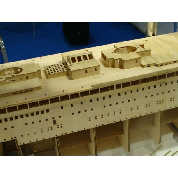 Titanic - skala 1/144