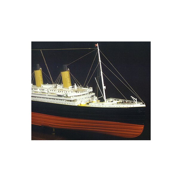 Tegninger: Titanic skala 1/250