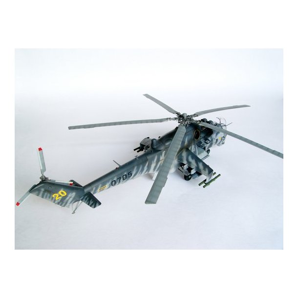 Mil Mi-24V Hind-E Helicopter