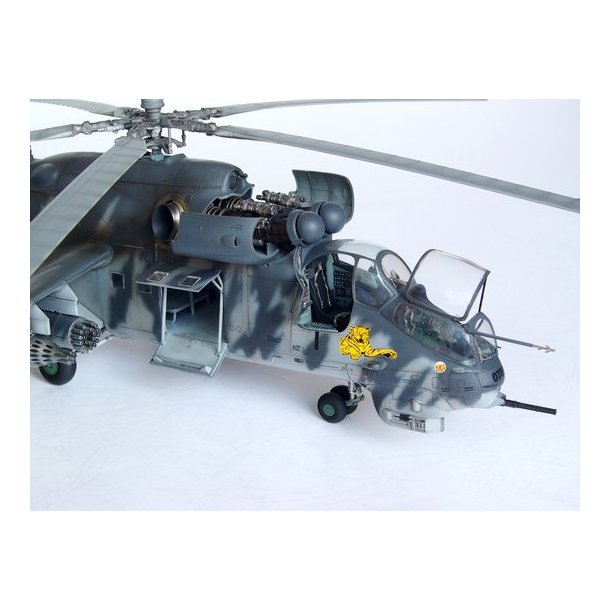 Mil Mi-24V Hind-E Helicopter